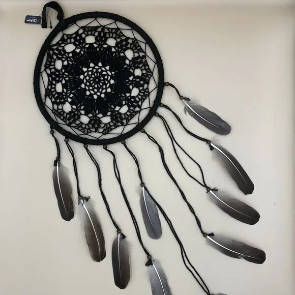 π€ Handcrafted Black Dreamcatcher β Boho Wall Hanging w/ Feathers (UK Purchase) - Picture 2 of 2